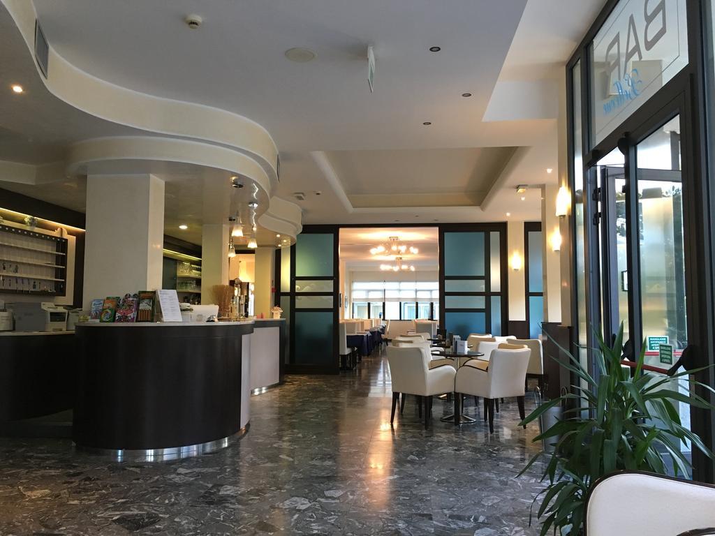 Hotel Bellevue Линьяно-Саббьядоро Экстерьер фото